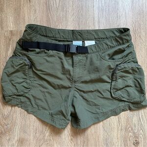 Columbia Women's Nylon Olive Green Hiking Shorts - S